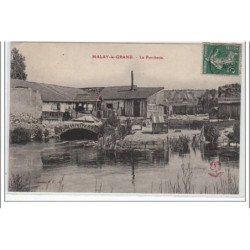 MALAY LE GRAND : la porcherie - très bon état