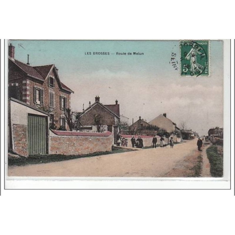 LES BROSSES : route de Melun - très bon état