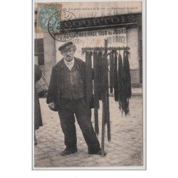 TOURS : """"les petits métiers de la rue"""" - le marchand de lacets - très bon état  (une légère marque)