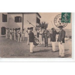 Environs de BIARRITZ - danseurs basques - très bon état