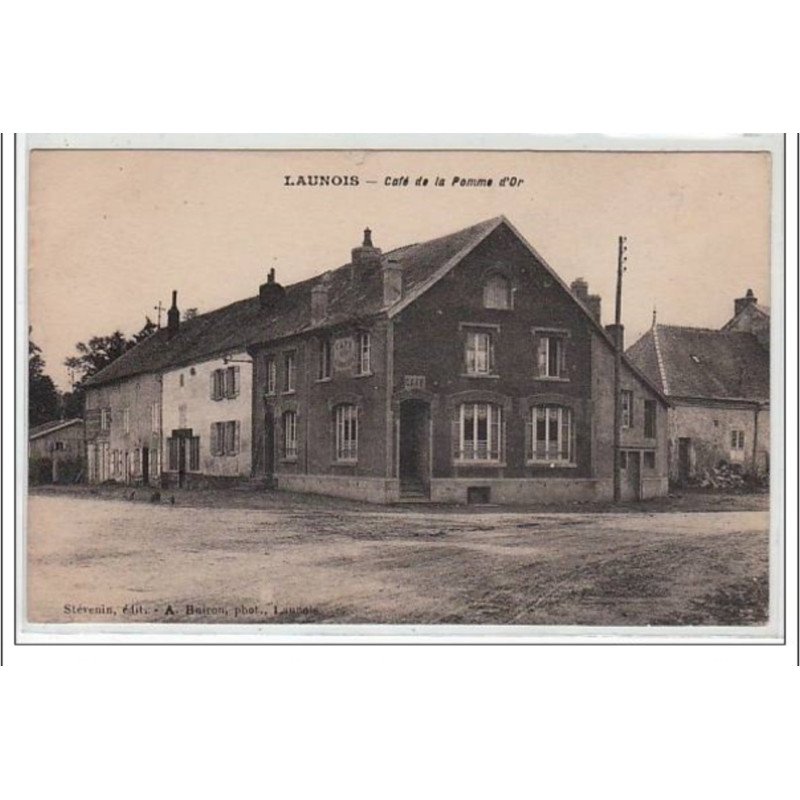 LAUNOIS : café de la Pomme d'Or - très bon état