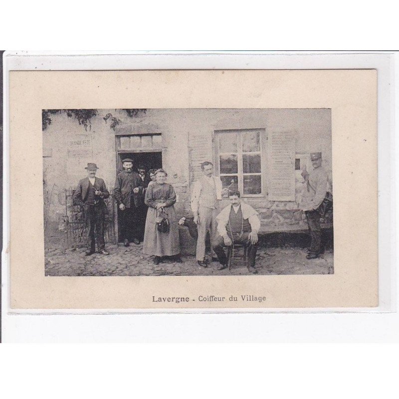 LAVERGNE - Coiffeur du village - très bon état