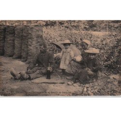 EN SOLOGNE : les charbonniers - bon état (coins légèrement arrondis )