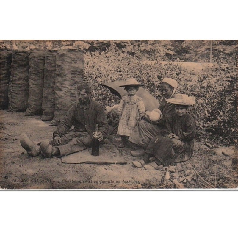 EN SOLOGNE : les charbonniers - bon état (coins légèrement arrondis )