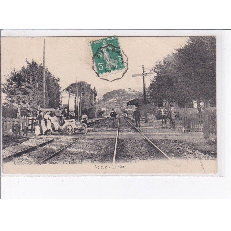 VELAUX - La Gare - état