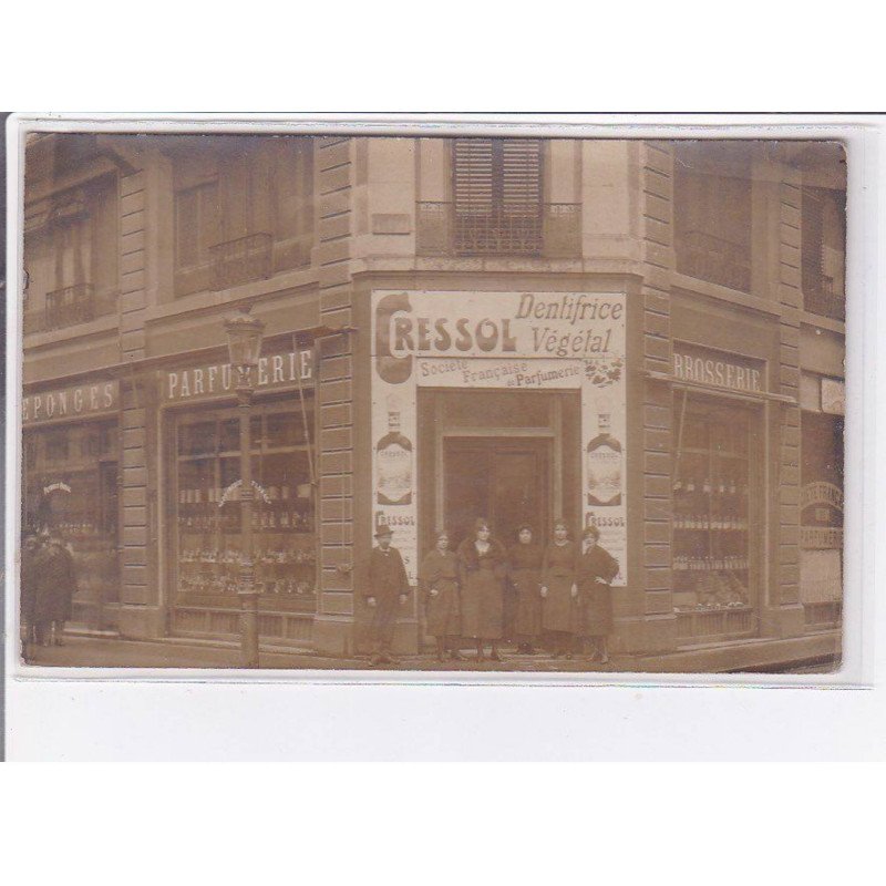 TOULOUSE - carte-photo d'une quincaillerie - 36, rue de Metz et rue des Arts (publicité CRESSOL) - Très bon état