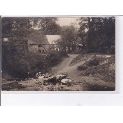 Environ d'Auray - Carte - Photo - Femme lavant à la rivière - Très bon état