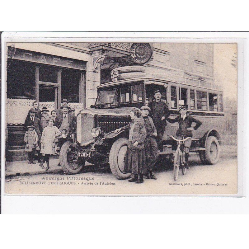EGLISENEUVE d'ENTRAIGUES : l'arrivée de l'autobus - très bon état