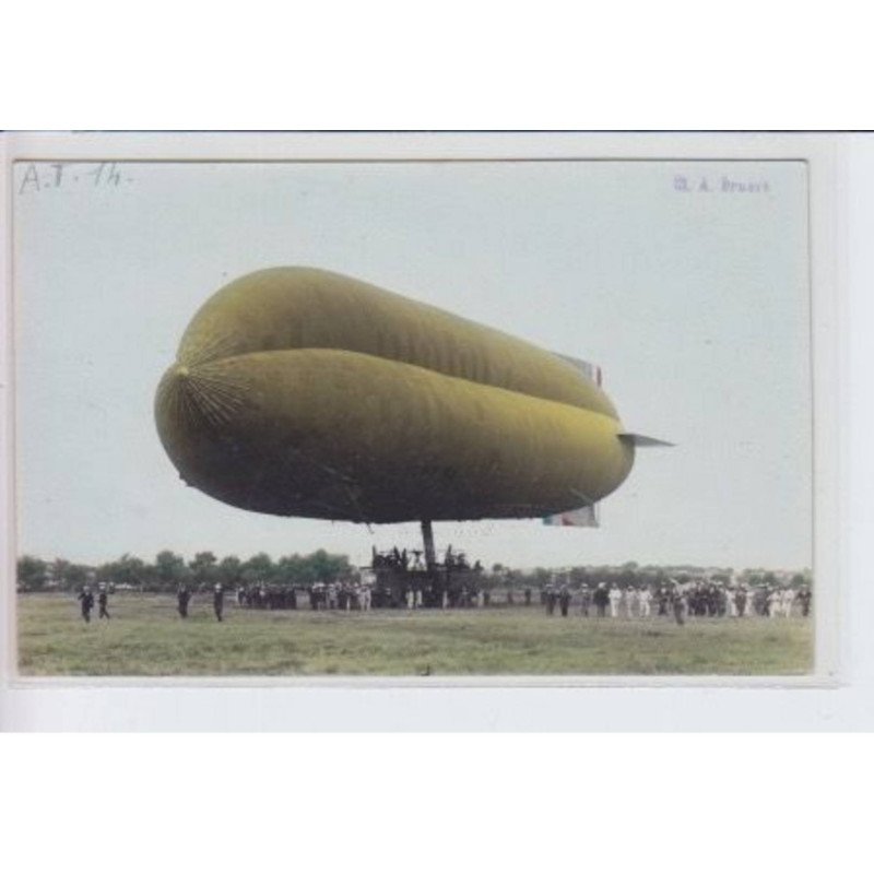 ROCHEFORT: aviation, zeppelin , dirigeable - très bon état