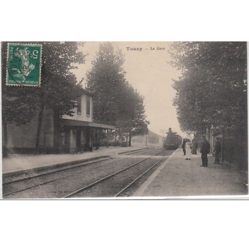 TOUCY : la gare - très bon état