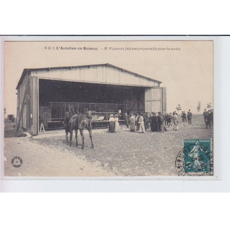 EN BEAUCE: l'aviation en beauce, M. Piquerez fait ses préparatifs pour la sortie, cheval, vélo - très bon état