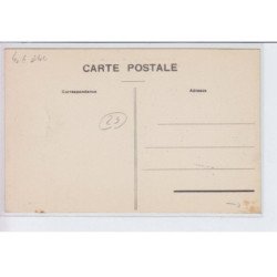 CONCARNEAU: place de la mairie à l'arrière plan, le bureau des postes et télégraphe - état