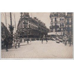 ORLEANS : carte photo des entrées de la rue Bannier et de la rue de la République pendant les fêtes de la Victoire en 19