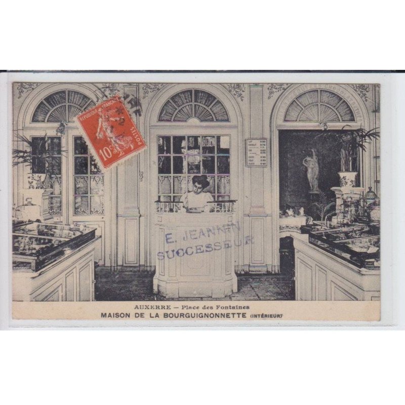AUXERRE: place des fontaines, maison de la bourguignonnette (intérieur) - très bon état