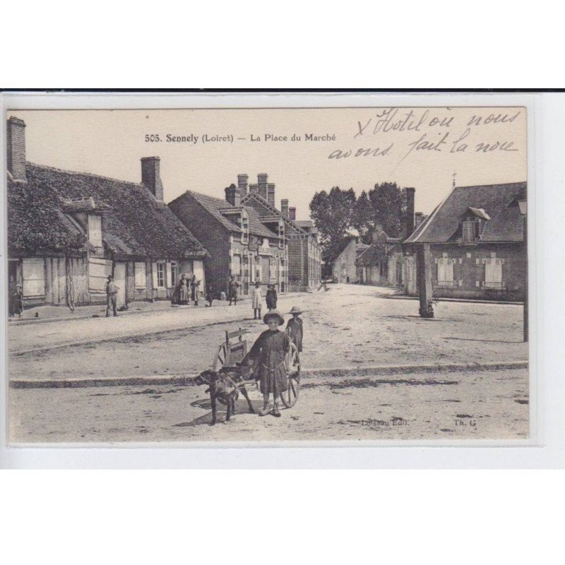 SENNELY: la place du marché, voiture à chien - très bon état