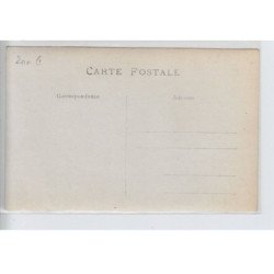 FRANCE - coiffeur salon, personnages - très bon état