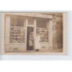 FRANCE - salon de coiffure pour dames, parfumerie, schampooing postiches, Me. Louise - très bon état