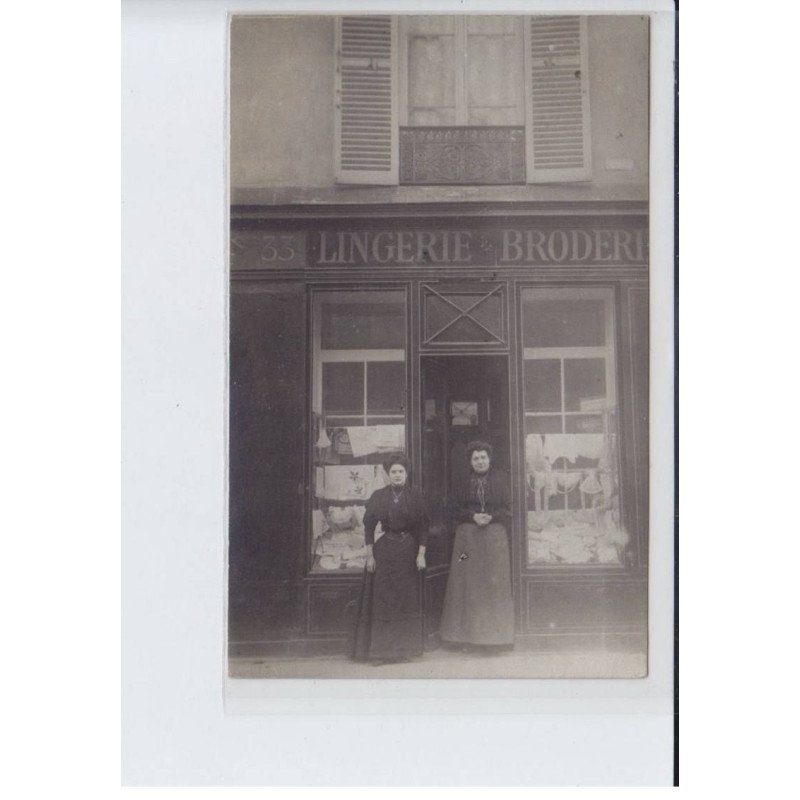 FRANCE: lingerie, broderie - très bon état