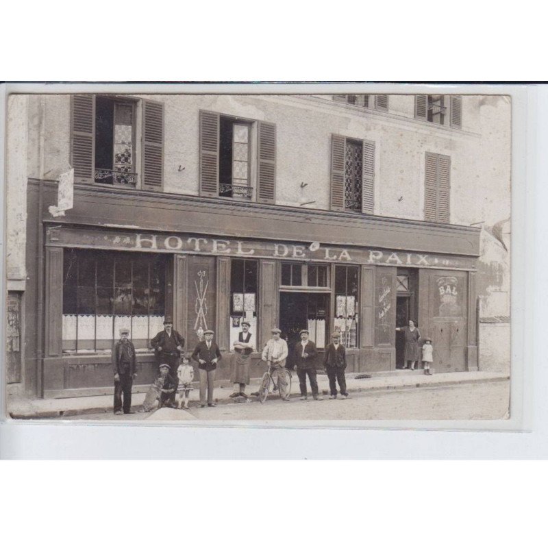 FRANCE: hotel de la paix, bal,  casse croute à toute heure, byrrh, vélo, chien - très bon état