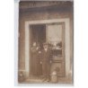 FRANCE: tourraine, petite boutique, personnages, petit chien - état