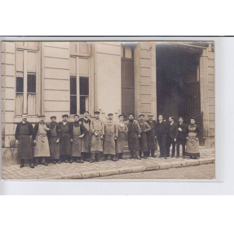 FRANCE: thé de vichy réunis, personnages en tablier - très bon état