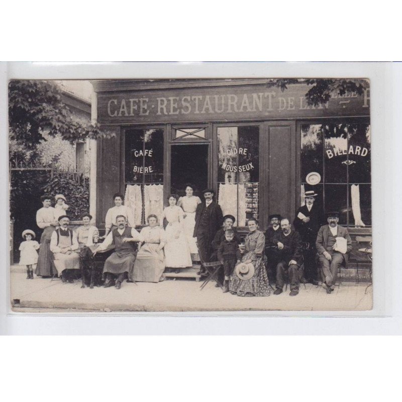 FRANCE: café restaurant de lan, café bière, cidre mousseux, billard - état