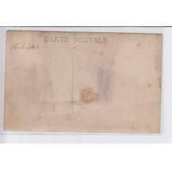 FRANCE: glaces gaufrette, bière, personnages apéro, byrrh - état