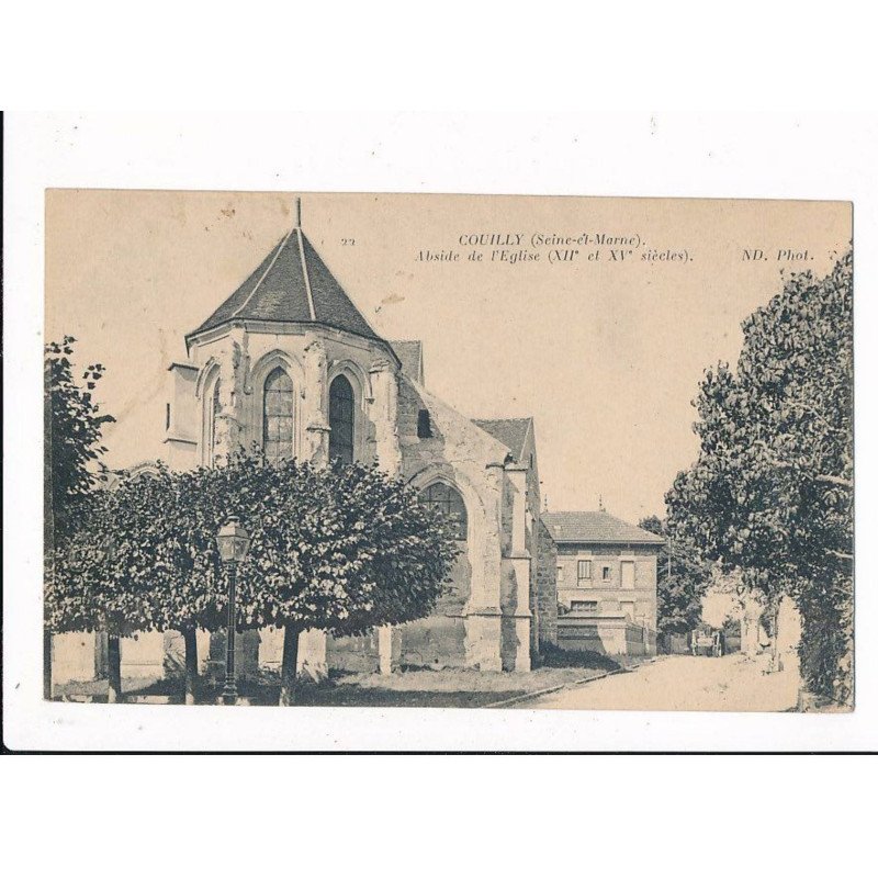 COUILLY: abside de l'église XIIe et XVe siècle- très bon état