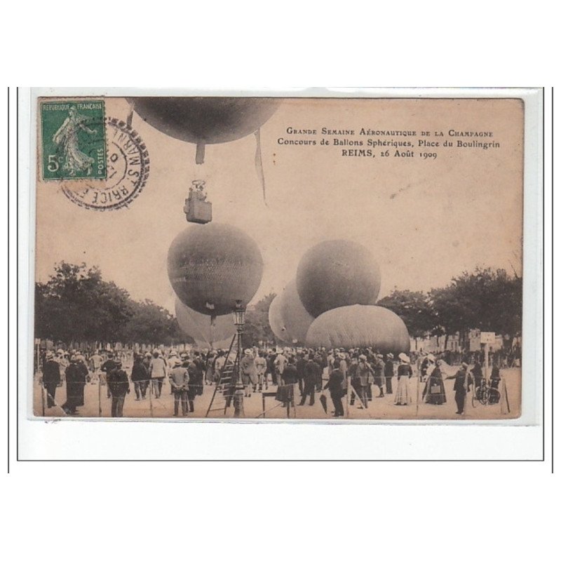REIMS : le ballon rond place du boulingrin en 1909 - bon état (un coin plié et une petite tache)