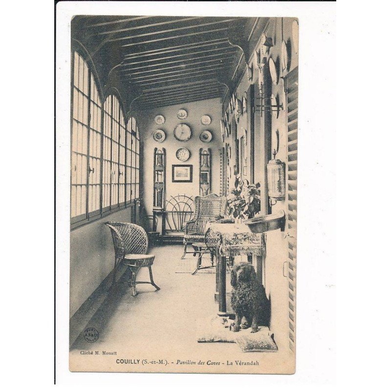 COUILLY: pavillon des caves, la vérandah - très bon état