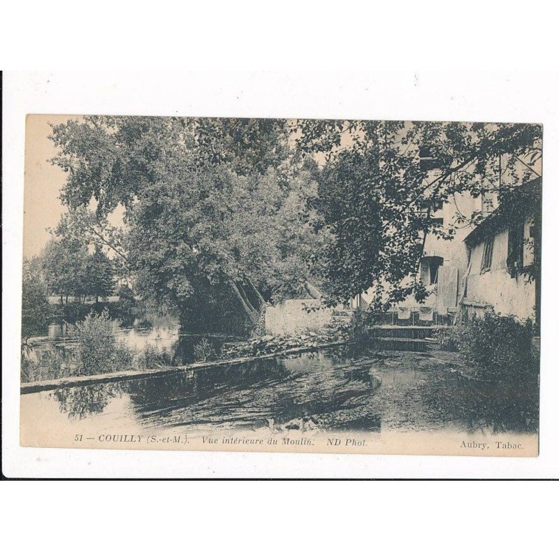 COUILLY: vue intérieur du moulin - très bon état