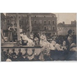 CHALON SUR SAONE : carnaval 1911 - carte photo du char des reines - très bon état