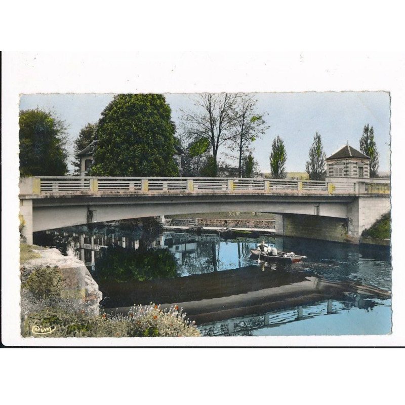 SAINT-GERMAIN-sur-MORIN: le pont sur le morin - très bon état