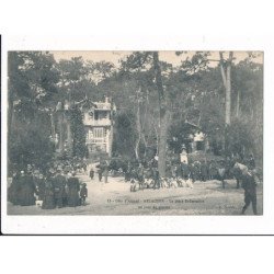 ARCACHON: la place brémontier un jour de chasse - très bon état