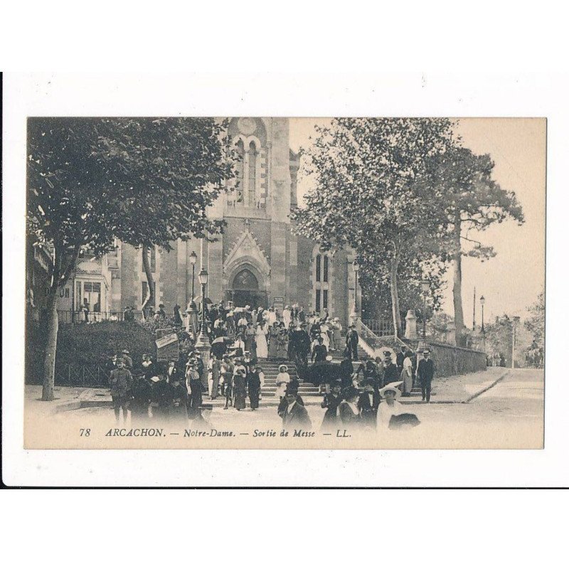 ARCACHON: sortie de messe - très bon état