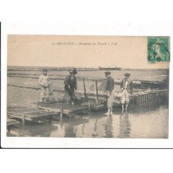 ARCACHON: parqueurs au travail - très bon état
