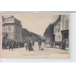 AULNAY-sous-BOIS: grande-rue, montreurs d'ours - état