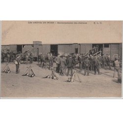 LES GREVES DU NORD en 1906 - embarquement des chevaux - très bon état