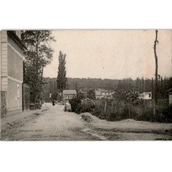 JUVISY: l'avenue Voltaire - très bon état