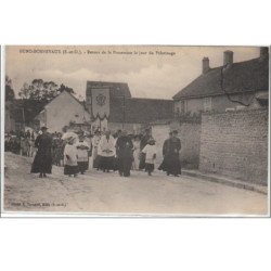 BUNO-BONNEVAUX : retour de la procession le jour du pèlerinage - très bon état