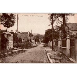 JUVISY: un joli petit endroit - très bon état
