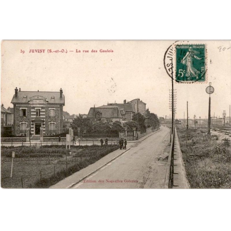 JUVISY: la rue des gaulois - très bon état