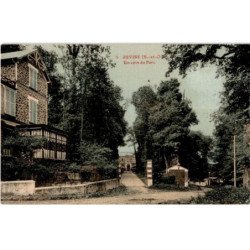 JUVISY: un coin du parc - très bon état