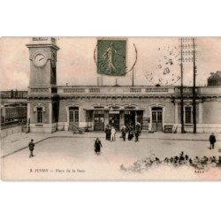 JUVISY: place de la gare - très bon état
