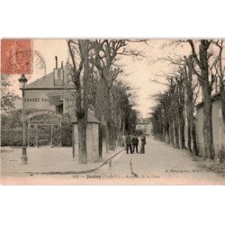 JUVISY: avenue de la gare - très bon état