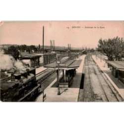 JUVISY: intérieur de la gare - très bon état