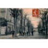 JUVISY: café et avenue de la gare - très bon état
