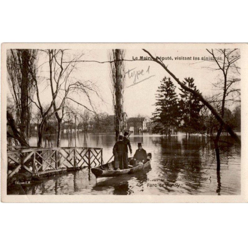 JUVISY: inondation janvier 1910 parc de juvisy, maire député visitant les sinistrés - état
