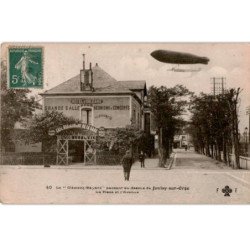 JUVISY: le "clément-bayard" passant au-dessus de juvisy, la place et l'avenue - très bon état