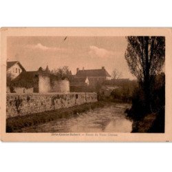 BRIE-COMTE-ROBERT: fossés du vieux château - très bon état